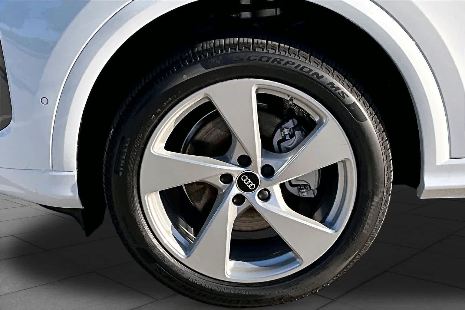 New 2026 Audi Q5 Premium AWD/4WD image 11