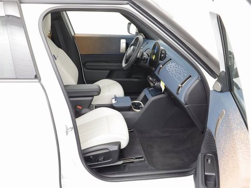 Certified 2025 MINI Cooper Countryman S image 18