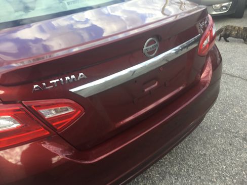 Used 2016 Nissan Altima 2.5 S w/ Power Driver Seat Package image 8