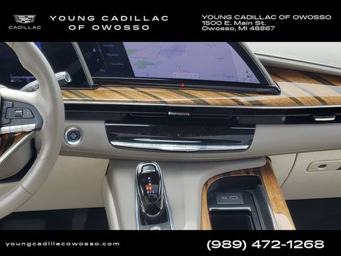 Used 2023 Cadillac Escalade Premium Luxury Platinum w/ Heavy-Duty Trailer Package AWD/4WD image 29