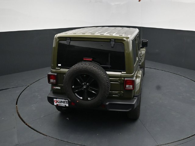 Used 2023 Jeep Wrangler Unlimited Sahara AWD/4WD image 44