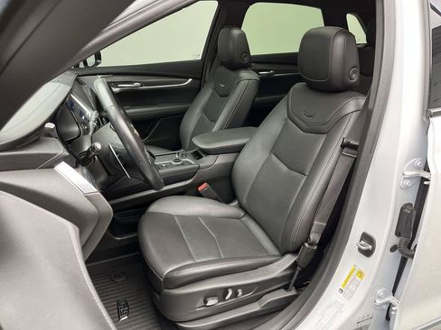 Used 2024 Cadillac XT5 Sportv w/ LPO, Floor Liner Package AWD/4WD image 10