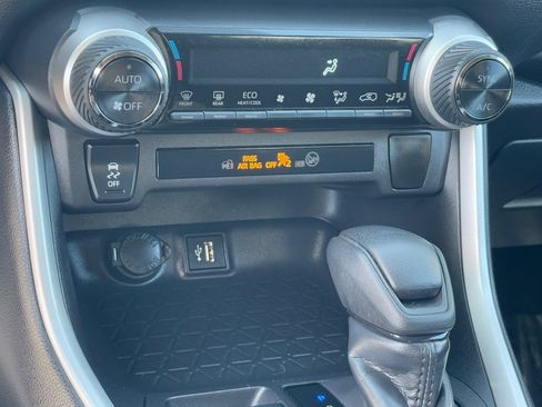 Certified 2025 Toyota RAV4 XLE image 27