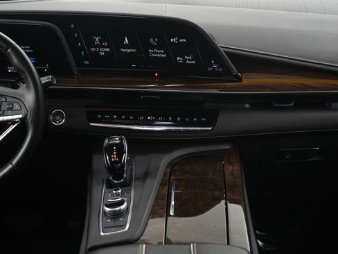 Used 2021 Cadillac Escalade ESV Sport Platinum image 19