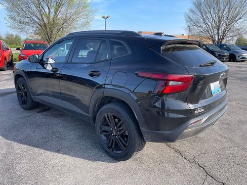 Used 2024 Chevrolet Trax ACTIV w/ Driver Confidence Package image 4