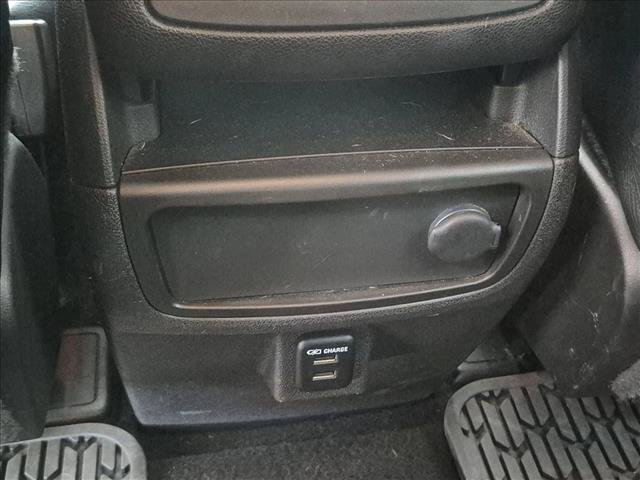 Used 2015 Chevrolet Traverse LT w/ Style and Technology Package FWD image 16