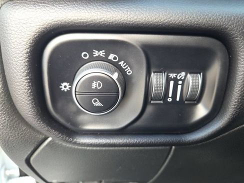 Used 2024 RAM 2500 Laramie AWD/4WD image 13