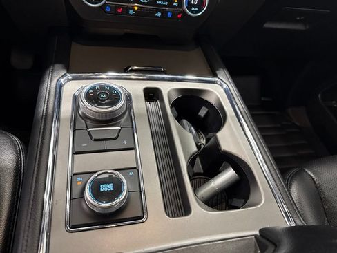 Used 2021 Ford Expedition XLT AWD/4WD image 38