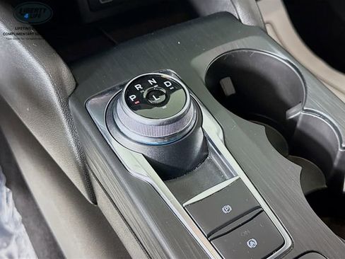 Certified 2024 Ford Escape ST-Line image 16