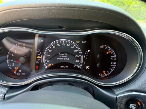 Used 2019 Jeep Grand Cherokee Overland AWD/4WD image 26