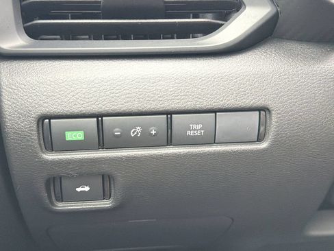 Certified 2025 Nissan Sentra S FWD image 17