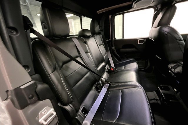 Used 2022 Jeep Gladiator Overland w/ Popular Equipment Package AWD/4WD image 26