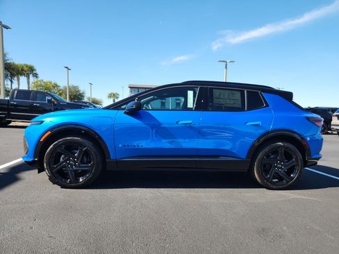 New 2026 Chevrolet Equinox EV RS image 3