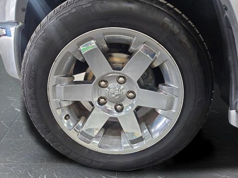 Used 2012 RAM 1500 Laramie AWD/4WD image 9