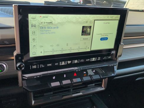 Used 2025 GMC Hummer EV 2X w/ LPO, Sport Package image 16