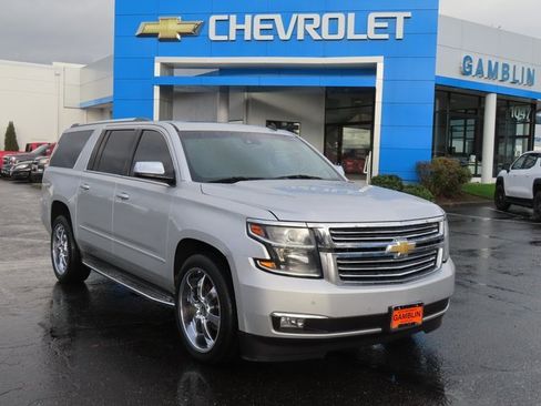 Used 2015 Chevrolet Suburban LTZ image 1