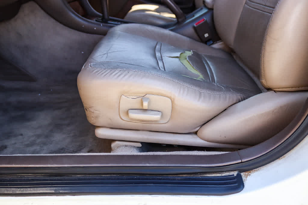 Used 1995 Lexus ES 330 w/ Leather Trim Pkg FWD image 19