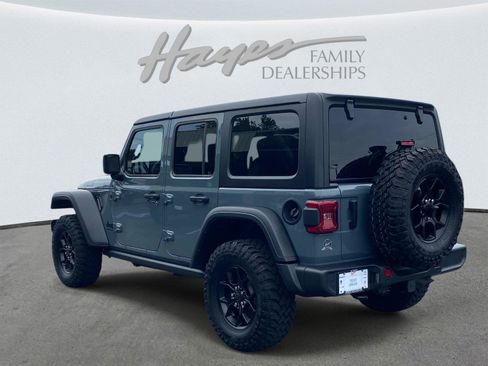 Used 2024 Jeep Wrangler Unlimited Sport AWD/4WD image 6