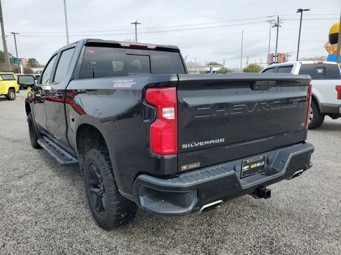 Used 2019 Chevrolet Silverado 1500 LT Trail Boss image 2