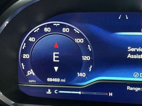 Used 2022 Chevrolet Tahoe LT image 39