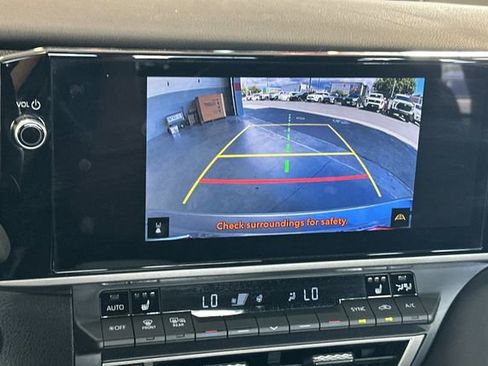Used 2025 Toyota Camry XSE FWD image 21
