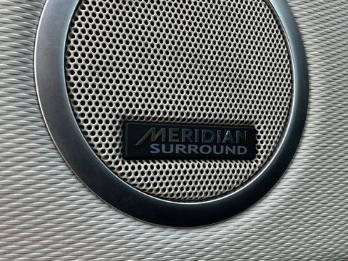 Used 2022 Land Rover Discovery S R-Dynamic image 24