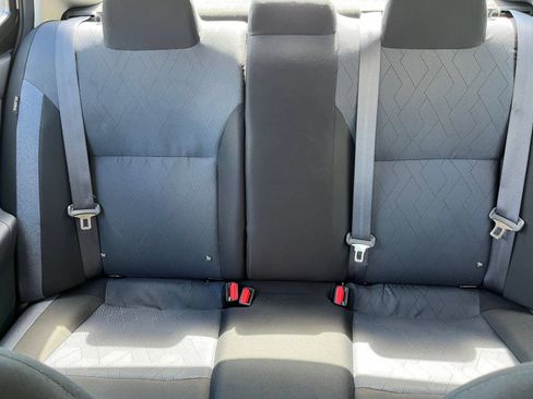 Used 2025 Nissan Versa SV FWD image 43
