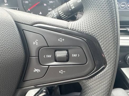 New 2026 Chevrolet Trax LS w/ LS Convenience Package FWD image 11