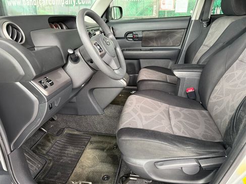 Used 2014 Scion xB image 17