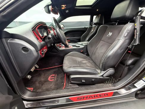 Used 2016 Dodge Challenger R/T Scat Pack RWD image 37