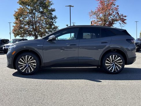 New 2025 Volkswagen ID.4 Pro image 2