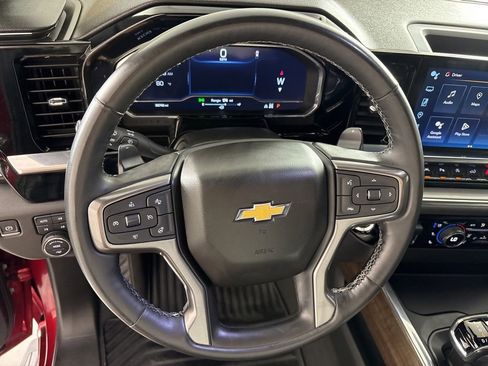 Used 2023 Chevrolet Silverado 1500 High Country w/ High Country Premium Package AWD/4WD image 36
