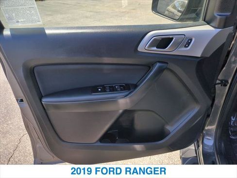 Used 2019 Ford Ranger XLT w/ Black Appearance Package RWD image 12