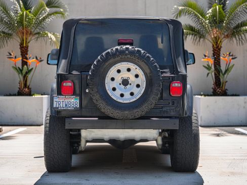 Used 2004 Jeep Wrangler X w/ Full Face Tire & Wheel Group AWD/4WD image 5