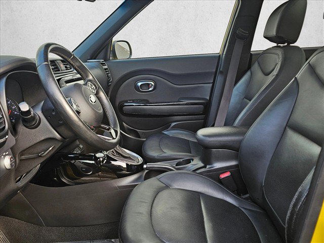 Used 2014 Kia Soul ! w/ Sun & Sound Package FWD image 18