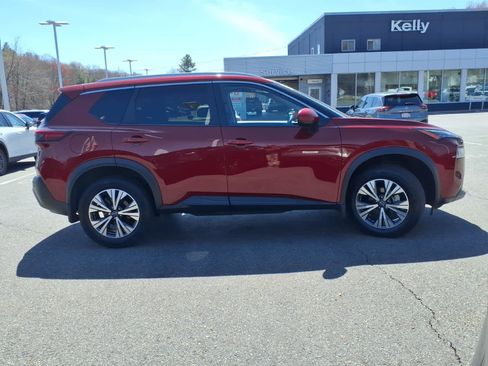 Used 2023 Nissan Rogue SV w/ SV Premium B Package AWD/4WD image 4