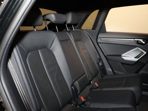 Used 2023 Audi Q3 2.0T Premium image 14