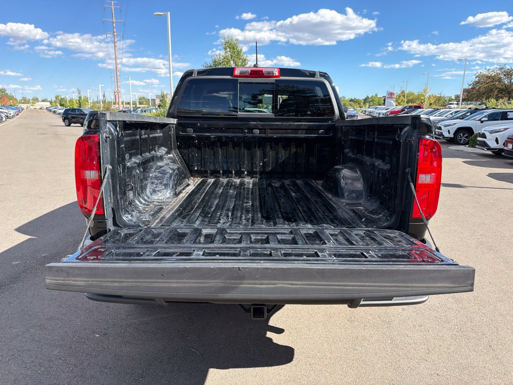 Used 2022 Chevrolet Colorado LT w/ LT Convenience Package AWD/4WD image 15
