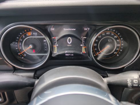 Used 2021 Jeep Wrangler Unlimited Sahara AWD/4WD image 20