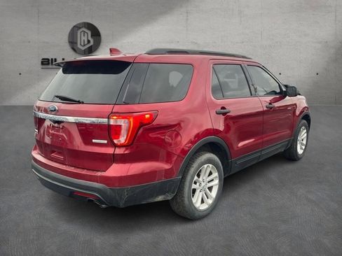 Used 2017 Ford Explorer FWD image 5