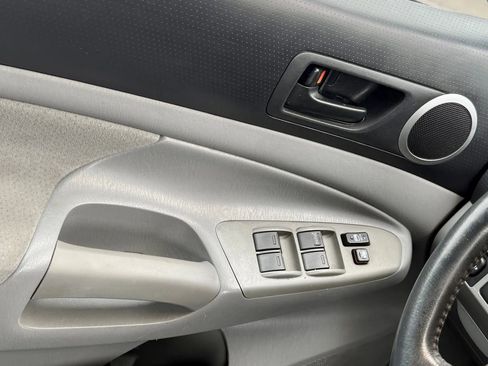 Used 2009 Toyota Tacoma PreRunner image 16