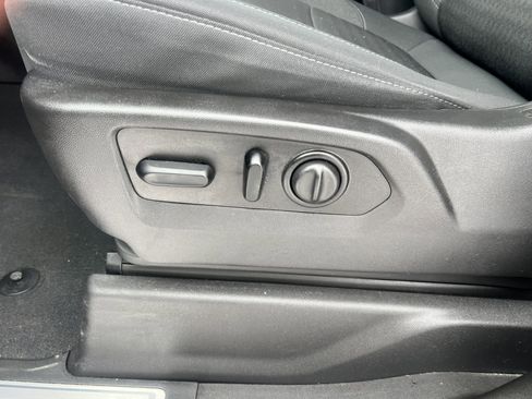 Certified 2021 Chevrolet Silverado 1500 RST w/ Convenience Package II image 17