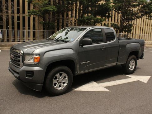 Used 2019 GMC Canyon W/T w/ Convenience Package RWD image 12