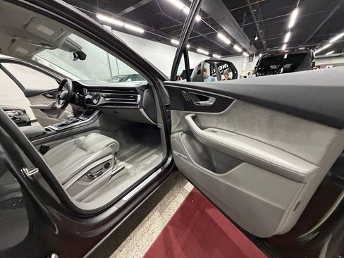 Used 2020 Audi Q7 3.0T Prestige AWD/4WD image 35