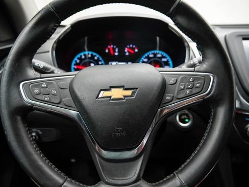 Used 2018 Chevrolet Equinox LT FWD image 31