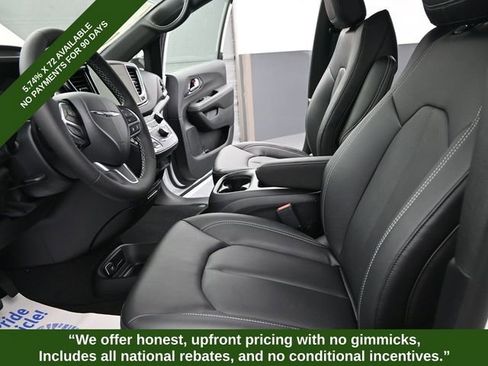 New 2026 Chrysler Voyager LX image 10