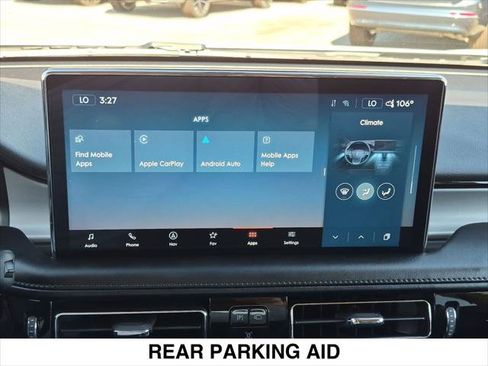 Certified 2022 Lincoln Nautilus FWD w/ Premium Package image 17