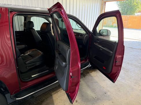 Used 2009 GMC Yukon XL Denali image 21