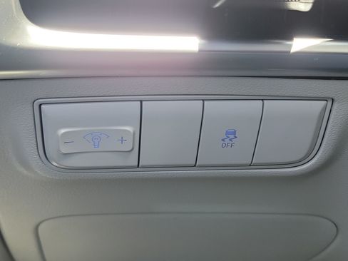 Certified 2025 Hyundai Tucson SE FWD image 19