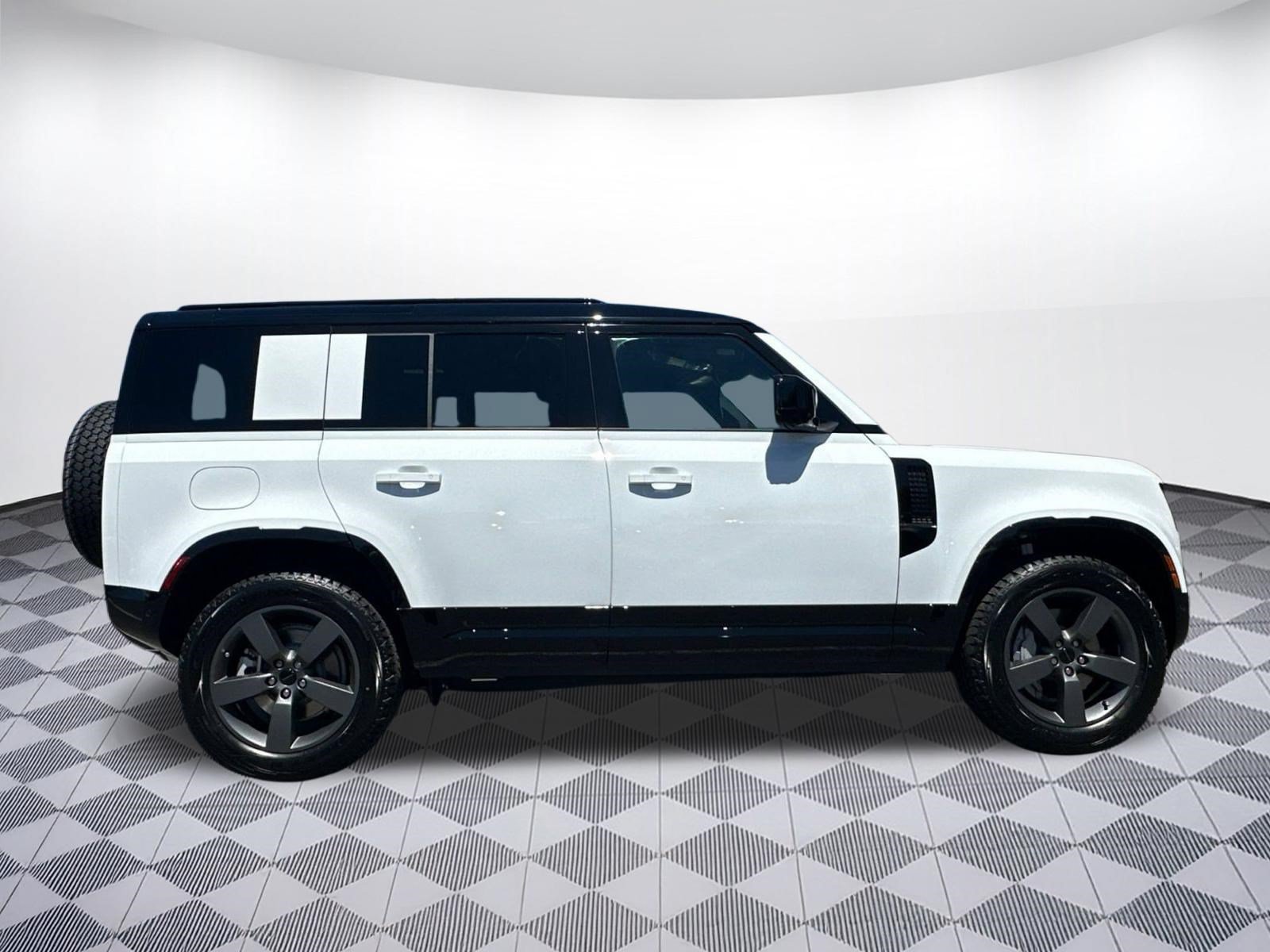 New 2026 Land Rover Defender 110 X-Dynamic SE AWD/4WD image 7